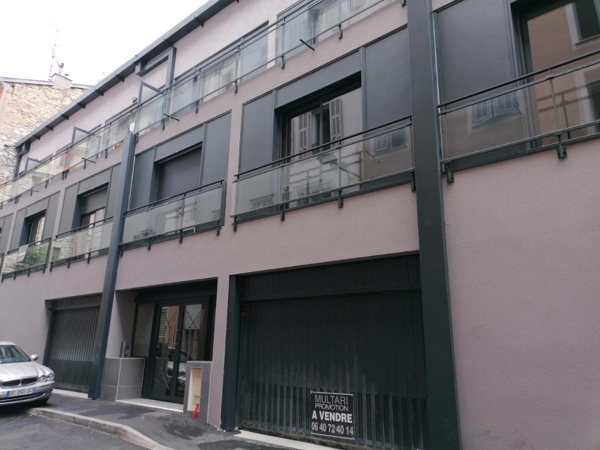 City Vibes, Indoor Parking, Breakfast & Air Conditioning Nice Exterior photo